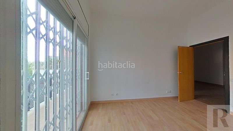 Foto 656b9a21-f3f6-4440-a5d2-1e769a0ea353. Dúplex en La Teixonera Barcelona