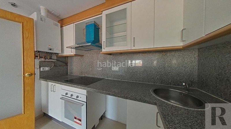 Foto dba8c554-de86-4387-9307-bb86bf39e421. Dúplex en La Teixonera Barcelona