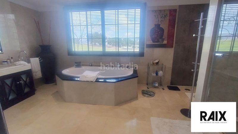 Foto 06e89429-38d0-4d37-ae74-8fbf842b1af7. Casa amb aparcament a La Cala Golf - Lagar Martell Mijas