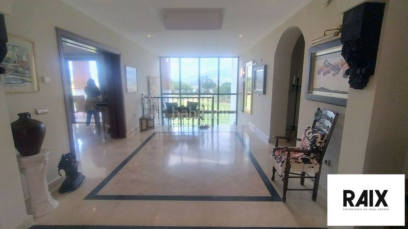 Foto 6c461fcf-4ee6-4a25-8e9c-23f2695790f8. Casa amb aparcament a La Cala Golf - Lagar Martell Mijas