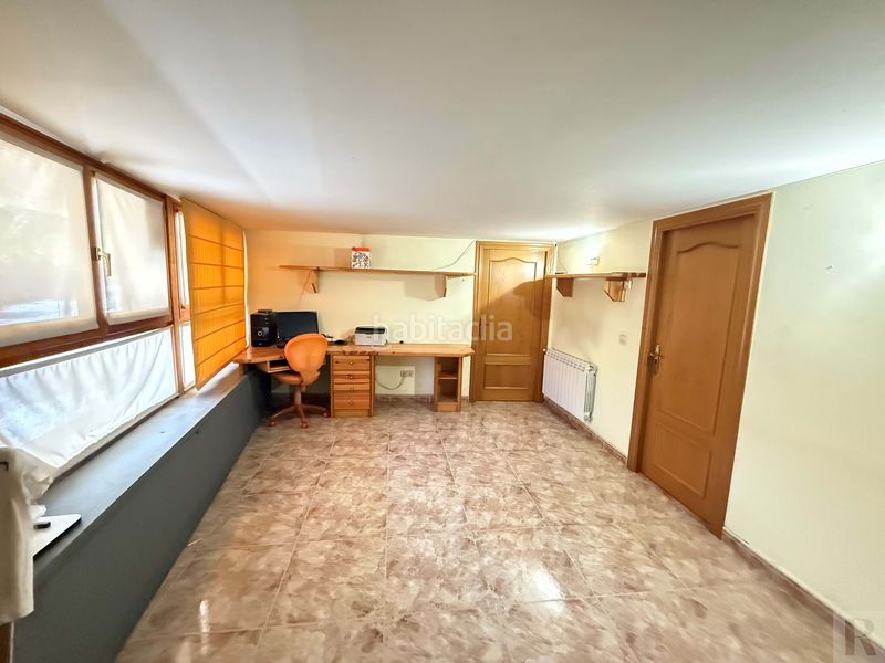 Foto 455179e3-e00b-4e7a-8d26-c52b658d9bba. Casa adossada amb calefacció aparcament a Avià