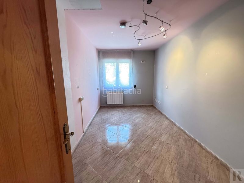 Foto a3a006f4-c23a-473a-aa9b-65be8ed20985. Casa adossada amb calefacció aparcament a Avià