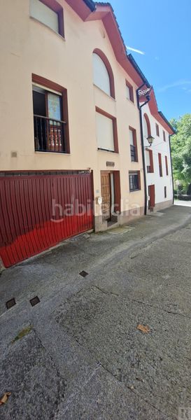 Foto 5db98ce0-7926-4de5-9c3e-7d624c8c5d83. Casa amb aparcament a Usurbil