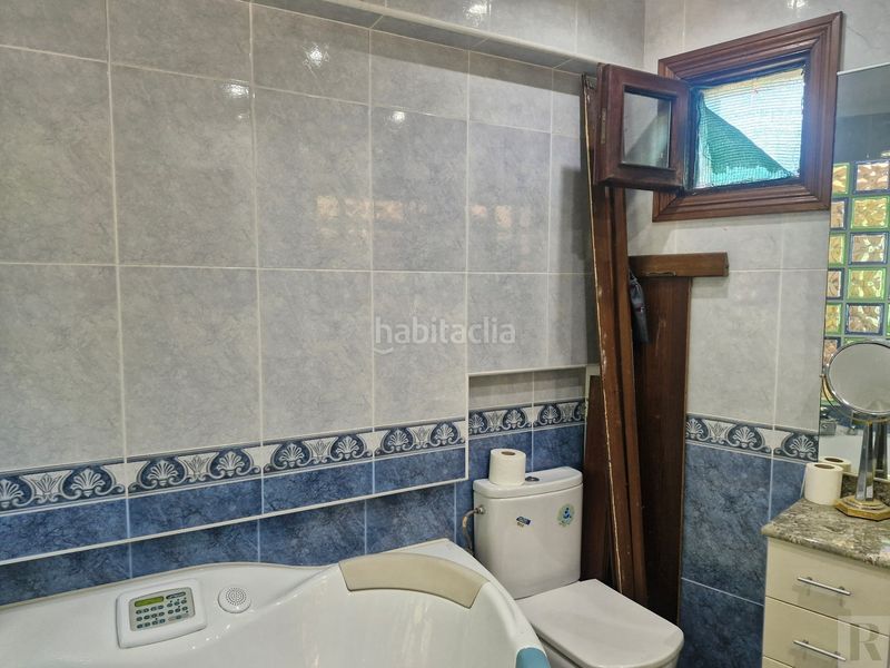 Foto ce4ad2ba-05a0-4485-a6f7-c0f587eef680. Casa amb aparcament a Usurbil