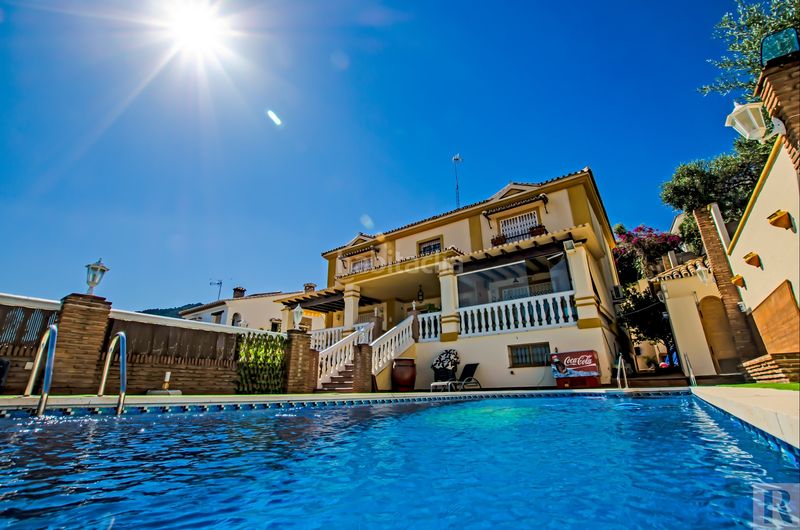 Foto 2d3f2662-e49c-4f58-9ecb-027dee81d2b3. Chalet mit parking in Jardines de Alhaurín-Huerta Alta-Fuensanguínea Alhaurín de la Torre
