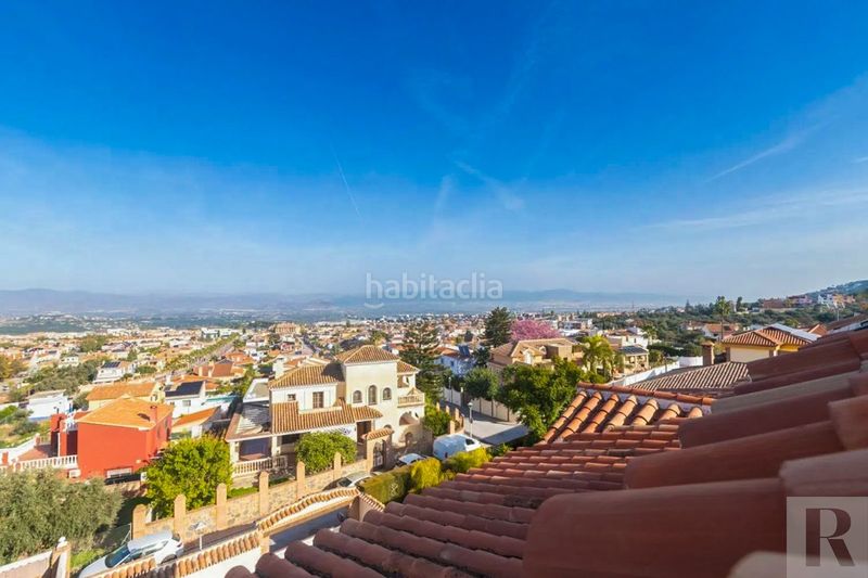 Foto c6f60d88-d15a-4d47-9f14-979a6130ddce. Chalet mit parking in Jardines de Alhaurín-Huerta Alta-Fuensanguínea Alhaurín de la Torre