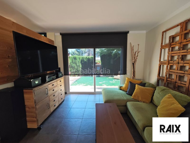 Foto ccdef888-fb84-4db8-a247-fa01d5159d7b. Reihenhaus mit heizung parking pool in Viladecavalls