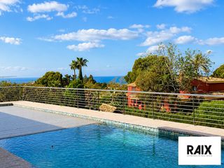 Haus  Argentina. Elviria, marbella este. esta espectacular propiedad ofrece 5 dor