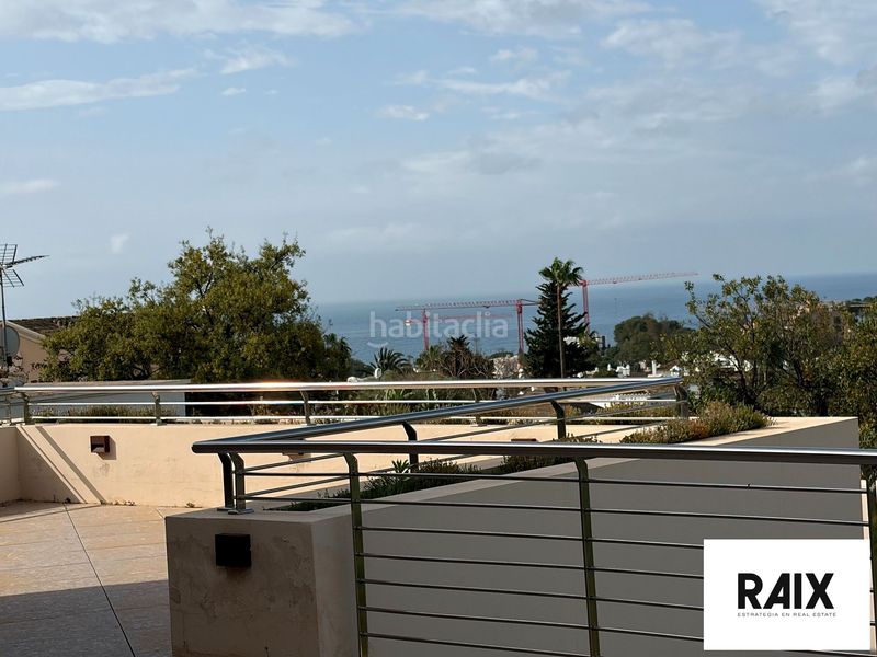 Foto 37713694-8044-4259-8121-902f1b5be52e. Casa amb aparcament a Elviria Marbella