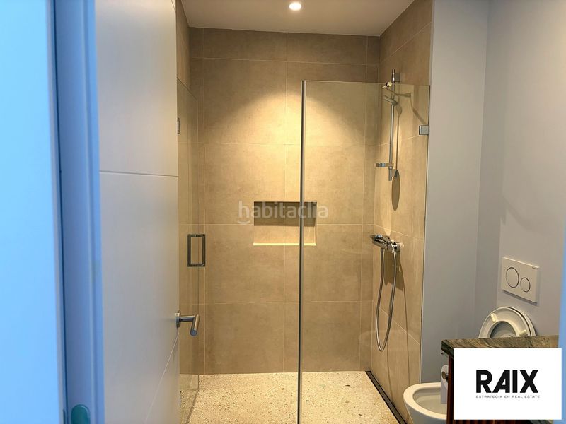 Foto 4e6e8398-1e3e-4add-a0fa-6c635de09efe. Casa amb aparcament a Elviria Marbella