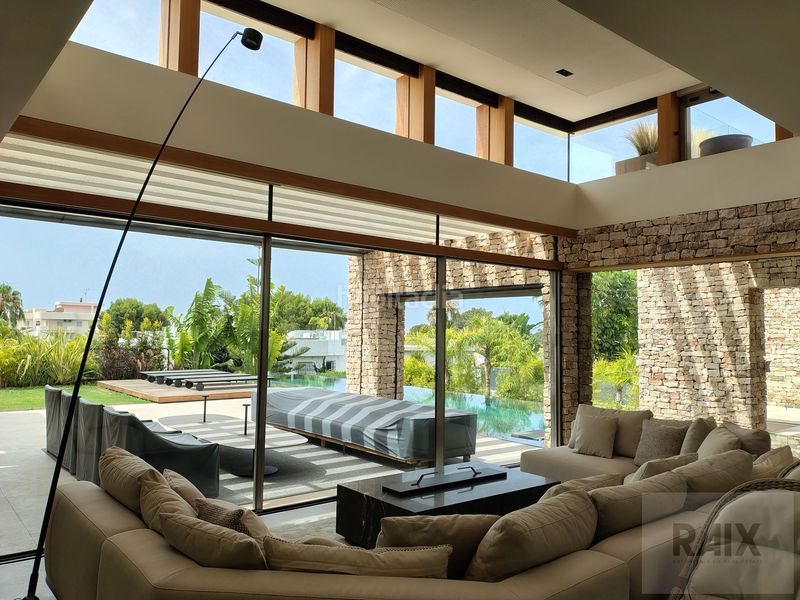 Foto 7eb5a041-59f5-4210-94db-afb993aae0ba. Casa amb calefacció aparcament piscina a Nueva Andalucía centro Marbella