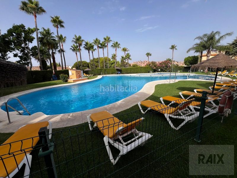 Foto b09bd429-481b-468c-9dfe-5ae09d6a8e7e. Pis amb calefacció aparcament piscina a Calahonda Mijas