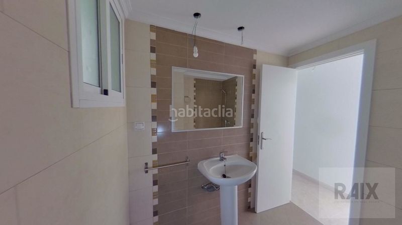 Foto d21561e3-0a45-4e11-8ed8-0a3633b3a935. Piso en alegría de la huerta- jardín de Málaga Málaga