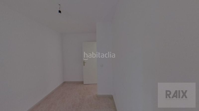 Foto f277a038-6c56-48ab-8bd5-c760893f4848. Piso en alegría de la huerta- jardín de Málaga Málaga