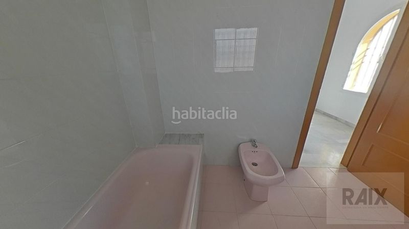 Foto 08a3c68b-cbd4-44e9-9309-0a2cebb49d3b. Pis a Gibralfaro Málaga