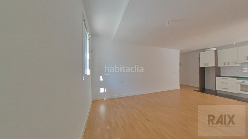Foto b2f9c0ac-d02f-4ea4-bd44-2e374373c90a. Pis a La Victoria Málaga