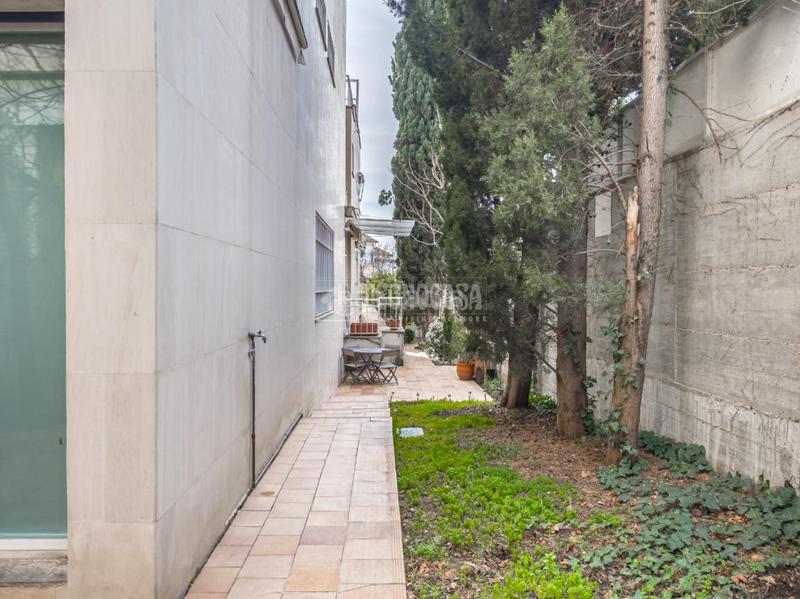 Foto 11daad4a-98ba-48cb-8de3-f61485b93086. Casa pareada casa en venta en Peñagrande Madrid