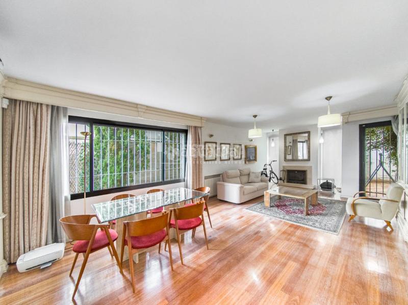 Foto eb4b55e5-0c3b-4347-9441-b598f5d91a89. Casa pareada casa en venta en Peñagrande Madrid