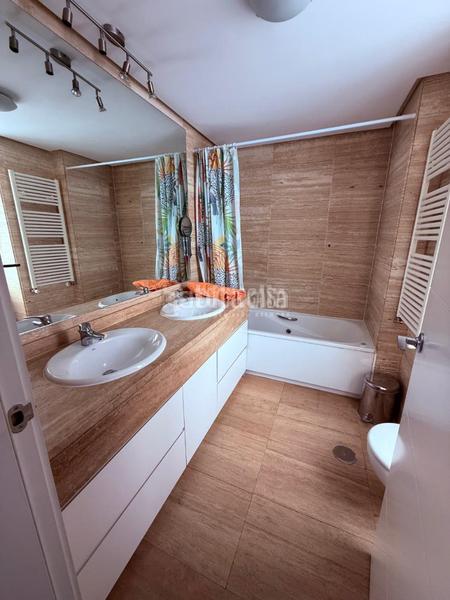 Foto 70366be0-f38a-40fc-8b8e-2f19b61b04ac. Alquiler piso  en alquiler en Peñagrande Madrid