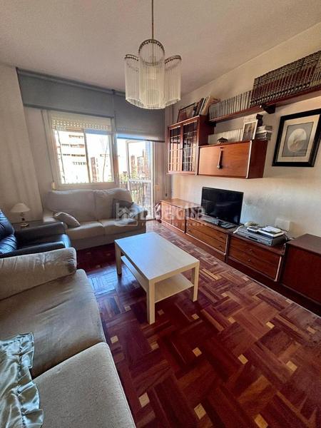 Foto 515229a0-1903-421f-b8df-9dacaccc4e2a. Flat with heating pool in Valdezarza Madrid