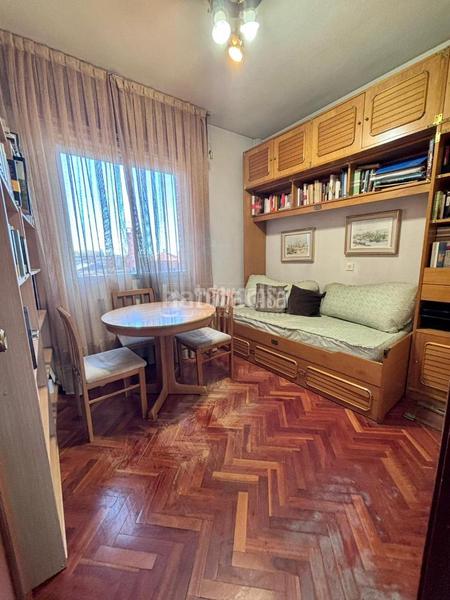 Foto 7ab2499e-0067-4cf0-adfd-f0a0ae3405b3. Flat with heating pool in Valdezarza Madrid