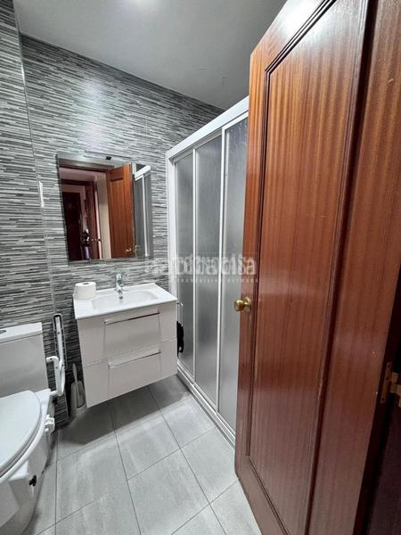 Foto 91b129a6-f080-4b9c-afb3-8a633b2df994. Flat with heating pool in Valdezarza Madrid