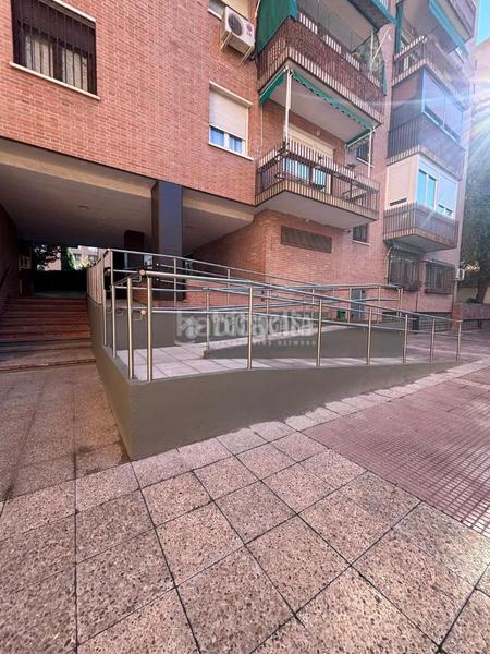 Foto d4f51f48-6d54-48e2-814e-e921e1e3e6c4. Flat with heating pool in Valdezarza Madrid