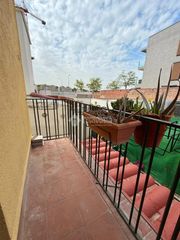 Estudi  Islas aleutianas. Piso en venta en madrid