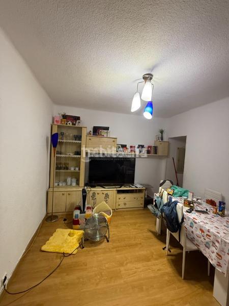 Foto b59b2064-6aa4-4390-9213-b89d3f4dfbe7. Flat in Moscardó Madrid