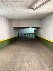 Posto auto in Moscardó. Boxplaza de garaje en venta en madrid