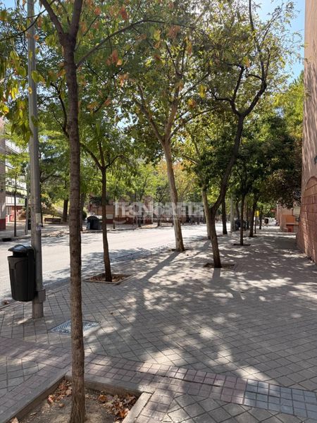Foto 70ad06f2-942a-4543-94d6-cf417f564dd4. Piso  en venta en Moscardó Madrid