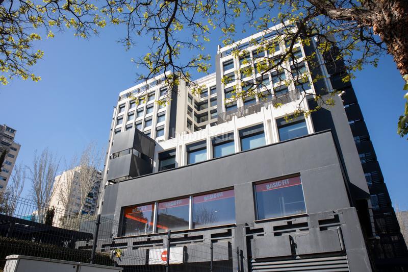 Foto 17df7ec3-18e3-4fc7-b57f-0b555876d3a2. Miete büro in calle de la condesa de venadito 1 in Madrid