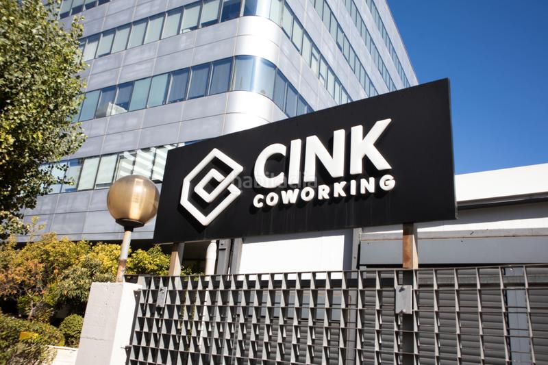 Foto 15692635-4915-472b-9dbf-fbf9b6e102a0. Alquiler oficina en avenida de manoteras 24 oficina en manoteras en Madrid