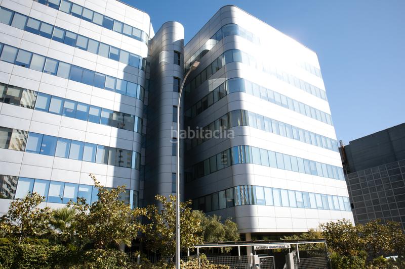 Foto 2fdfa57a-b26a-4137-9a1e-76a08cf6bdf3. Miete büro in avenida de manoteras 24 in Virgen del Cortijo-Manoteras Madrid