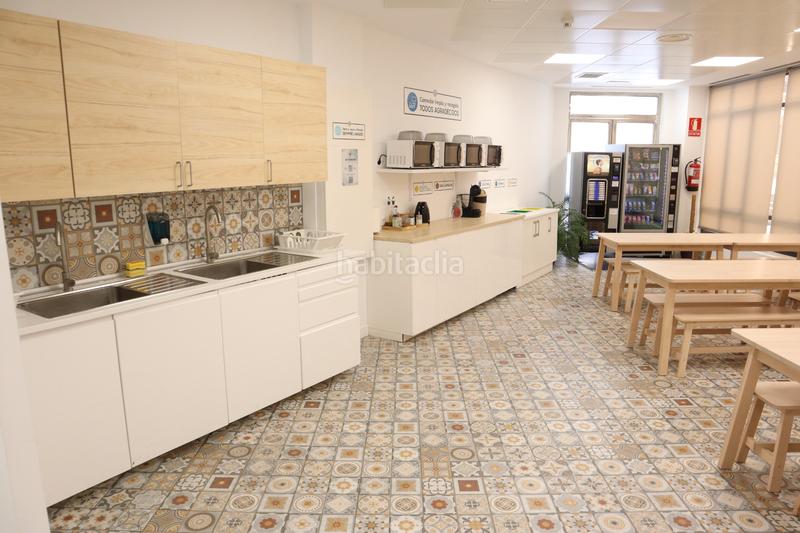 Foto 76fe24fd-614c-4806-b60f-fc16c4ba955c. Lloguer oficina a calle del limonero 22 a Castillejos-Cuzco Madrid