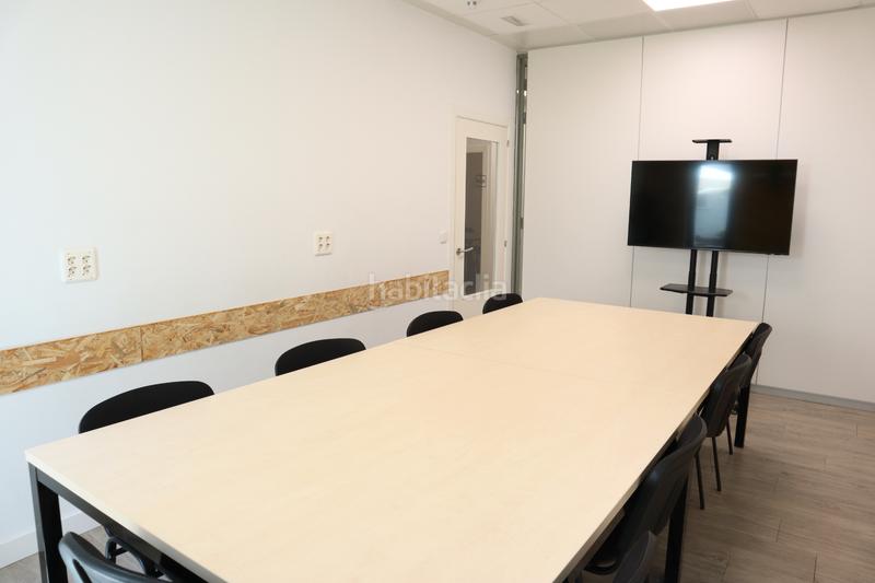 Foto 8eb7c1ec-34ac-424c-a73c-6c414f4bb30b. Lloguer oficina a calle del limonero 22 a Castillejos-Cuzco Madrid