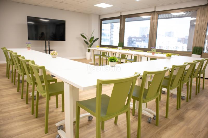 Foto 359f24eb-869a-46e4-8aef-ff2ca77a91a9. Lloguer oficina a calle de orense 70 a Castillejos-Cuzco Madrid