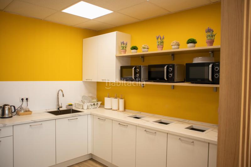 Foto 9f413cd8-2f2e-4b21-8deb-29b47561b30c. Lloguer oficina a calle de orense 70 a Castillejos-Cuzco Madrid