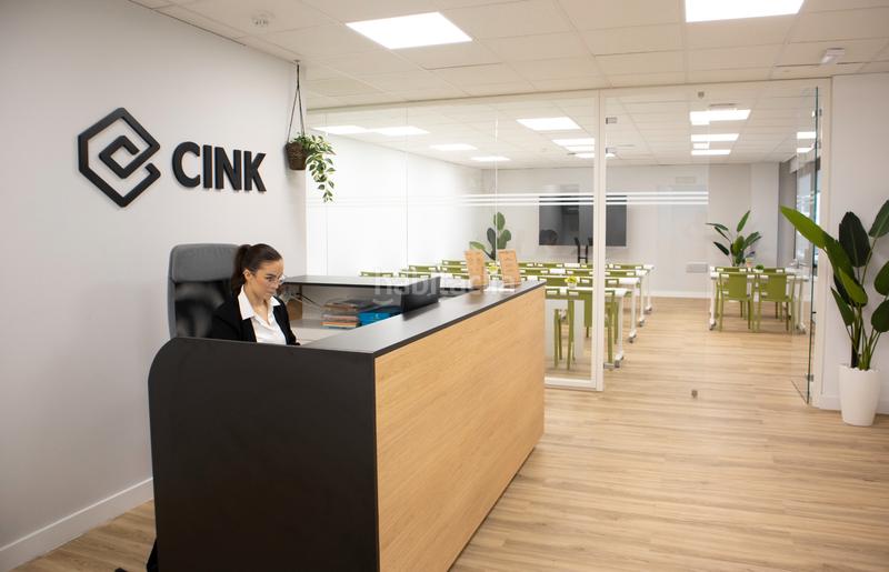 Foto aaf32850-8b61-433c-812a-9ba297777259. Miete büro in calle de orense 70 in Castillejos-Cuzco Madrid