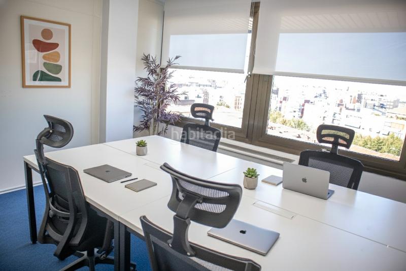 Foto 0435f4cf-bd6d-4305-9390-f17dbb1808a4. Rent office space in calle de orense 70 in Castillejos-Cuzco Madrid