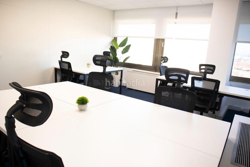 Foto 99432d57-9e0e-4b32-9ce4-73cb9abb6e77. Affitto ufficio in calle de orense 70 in Castillejos-Cuzco Madrid