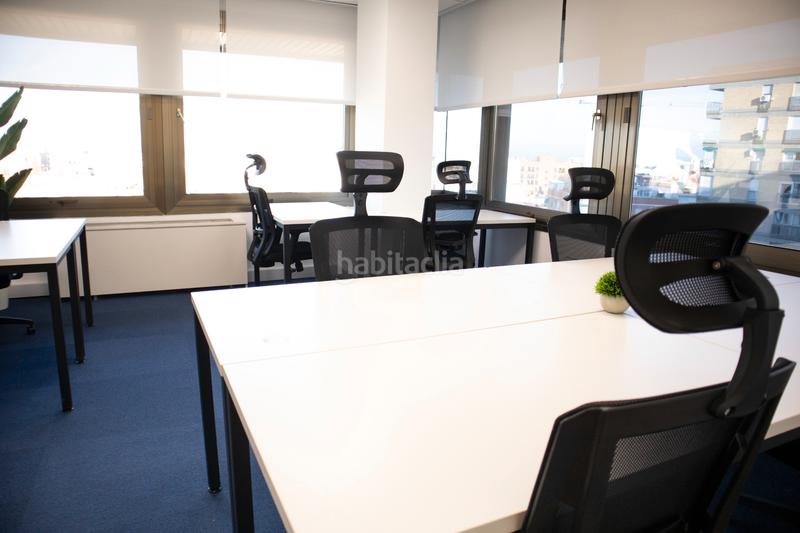 Foto 8506c439-f6bb-46e6-a5da-d3a3de9be1e9. Location bureau dans calle de orense 70 dans Castillejos-Cuzco Madrid