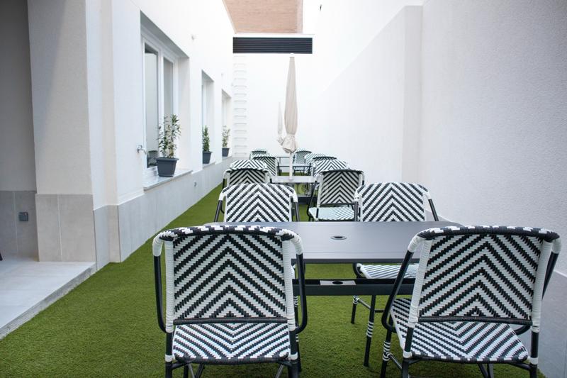 Foto fb8ad4cf-7884-4afa-aad1-b7c089052763. Location bureau dans calle sófora 15 dans Castillejos-Cuzco Madrid