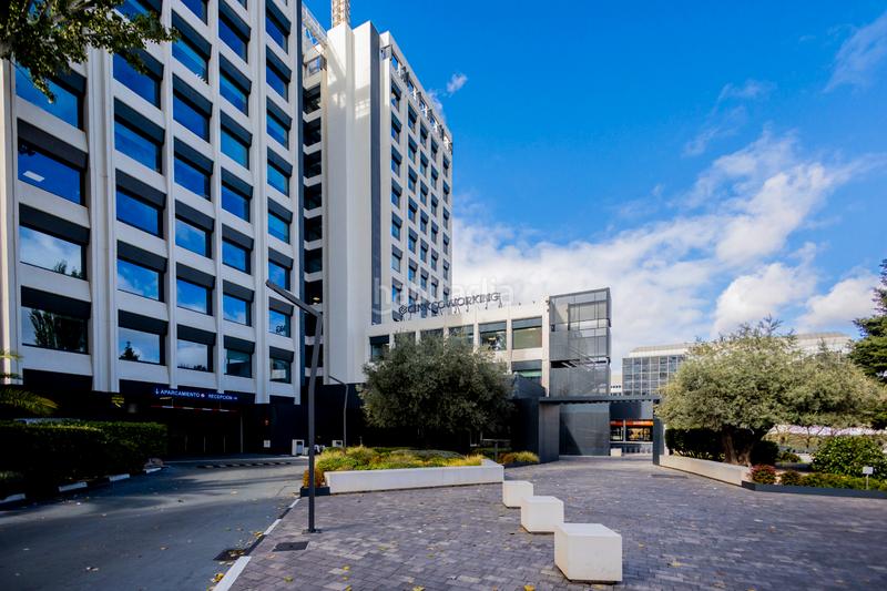 Foto a7858a13-e7be-4d7f-ba42-44ef992af40a. Rent office space in calle de la condesa de venadito 1 in Madrid
