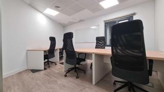 Rent Office space in Calle del limonero 22. Oficina privada en plaza de castilla