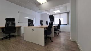 Rent Office space in Calle del limonero 22. Oficina privada en plaza de castilla