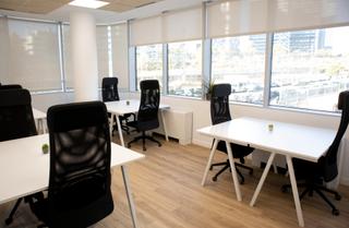 Lloguer Oficina a Avenida de manoteras 24. Oficina privada en manoteras