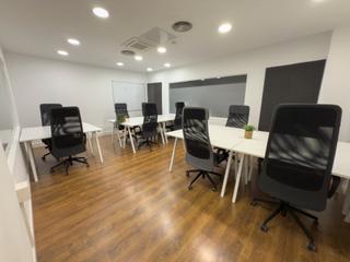 Location Bureau à Calle de henri dunant 17. Oficina en cuzco-castellana