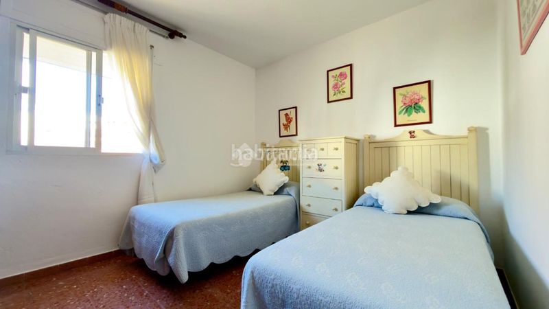 Foto da9b6d60-7c20-49e8-89c9-16cd0991b00d. Casa amb aparcament a San Enrique-Guadiaro-Pueblo Nuevo Sotogrande