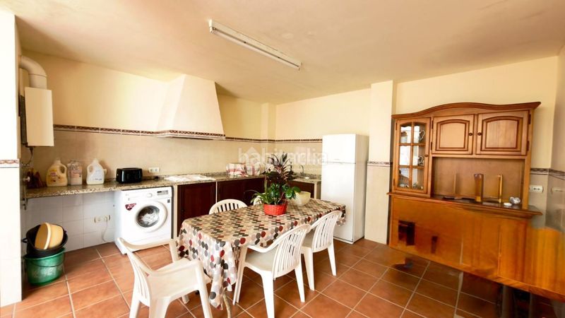 Foto dffabb1a-e8f1-4874-bdc1-42d3fa8c5191. Casa amb aparcament a San Enrique-Guadiaro-Pueblo Nuevo Sotogrande